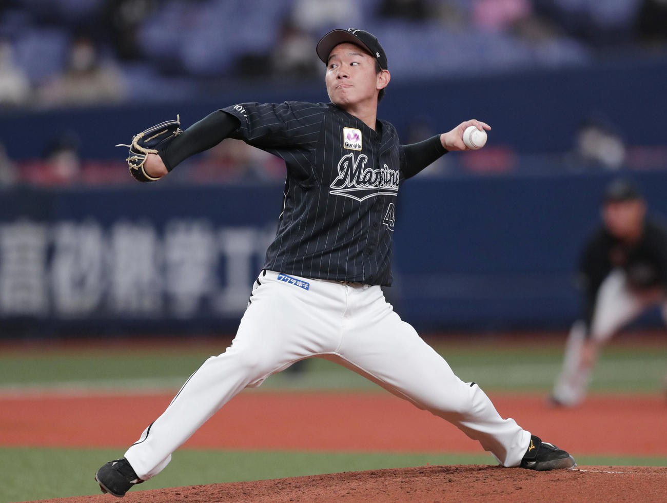 オリックス対ロッテ　ロッテ先発の中村稔弥（撮影・前田充）