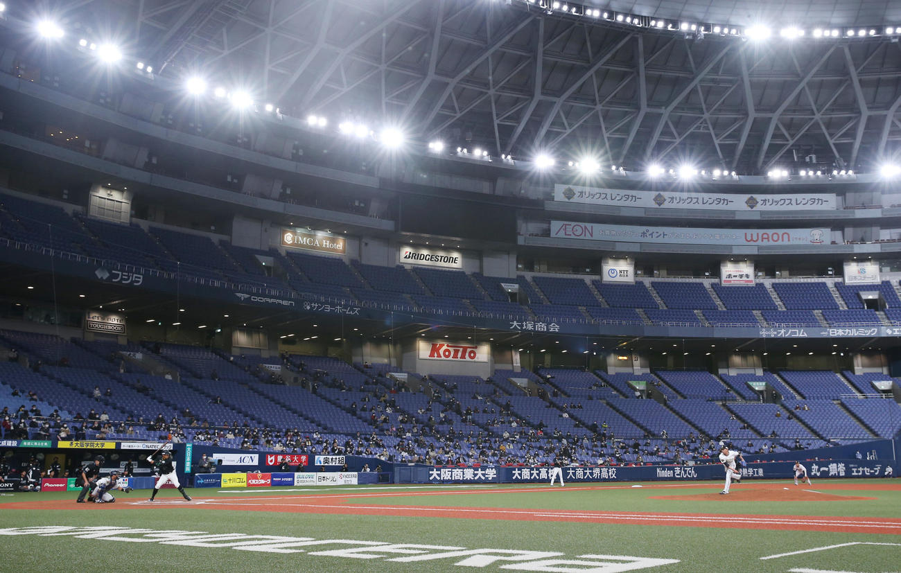 有観客で開催されるオリックス対ロッテのオープン戦（撮影・前田充）