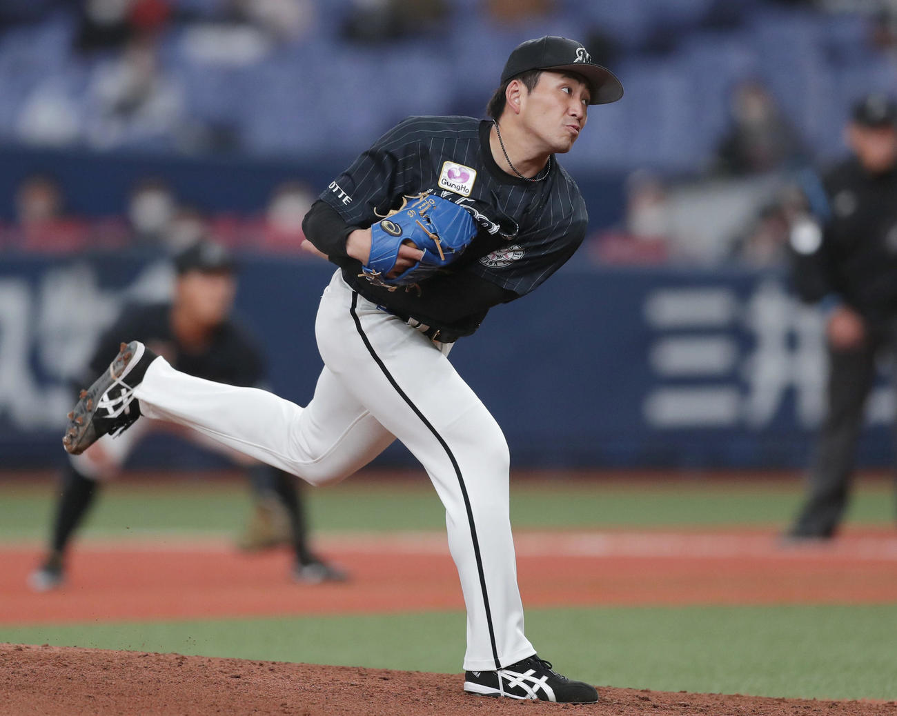 オリックス対ロッテ　ロッテ先発の小島（撮影・前田充）