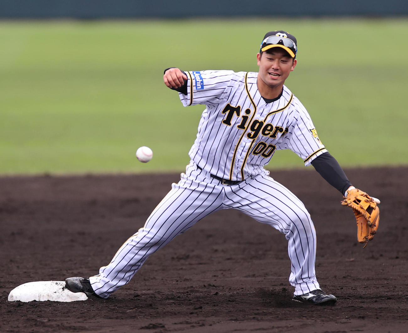 阪神山本泰寛（21年2月17日撮影）