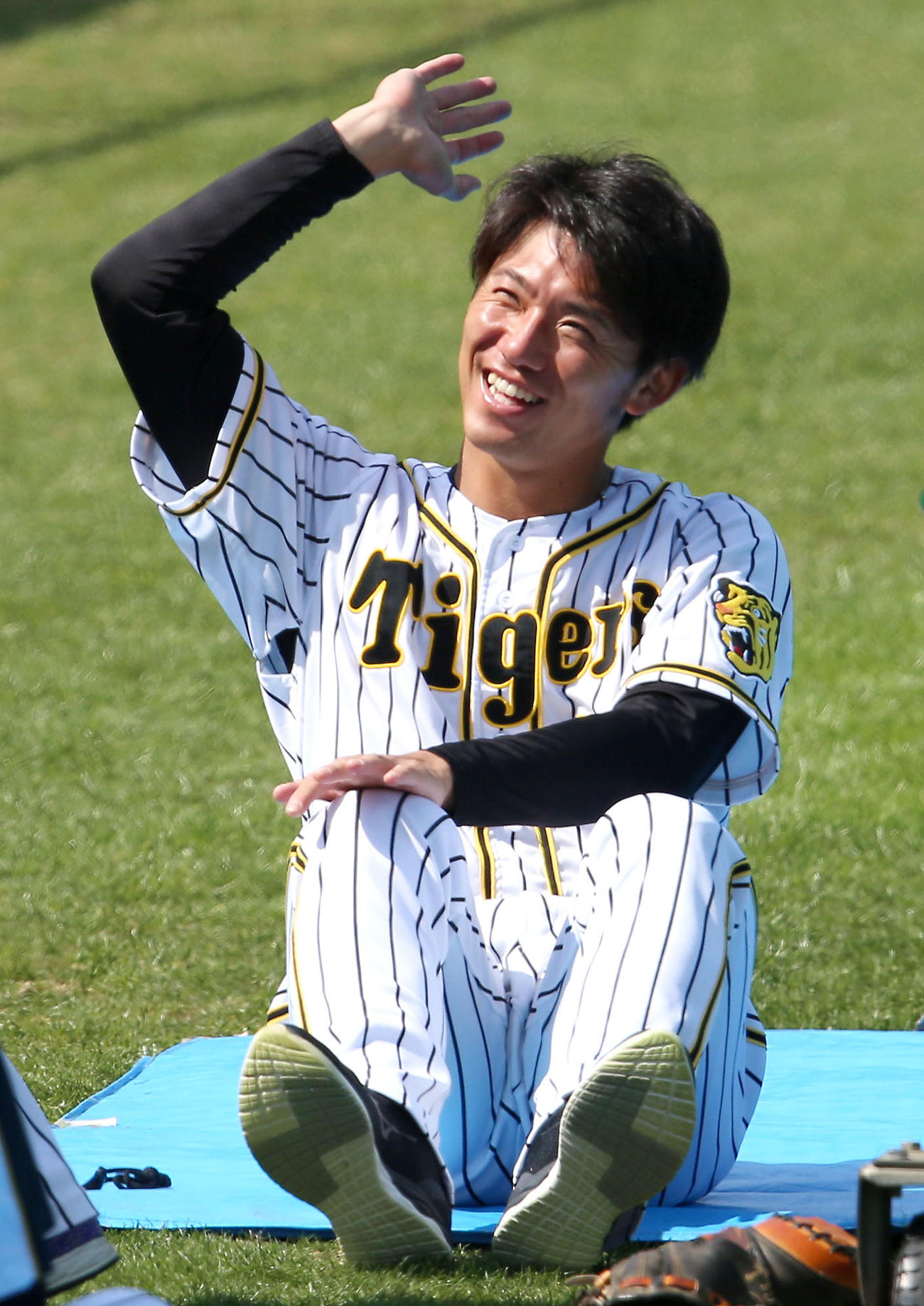 笑顔でトレーニングする伊藤将司（撮影・上山淳一）