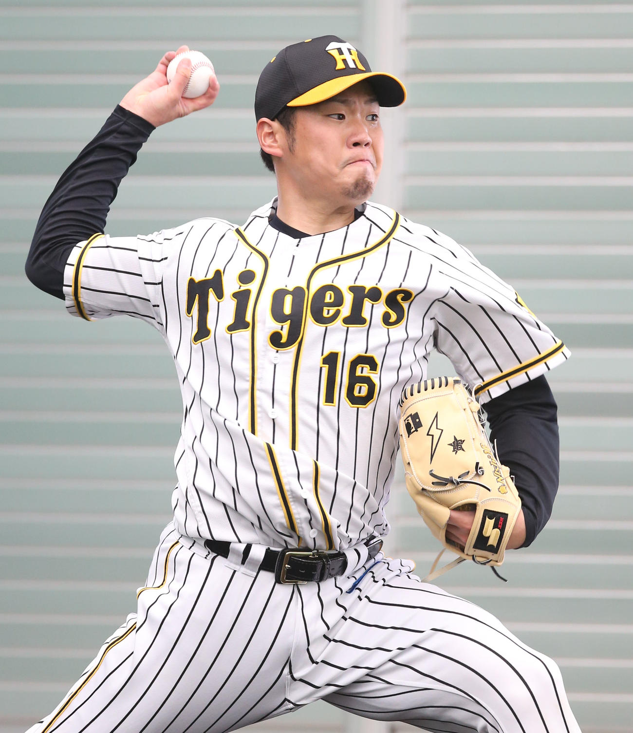 西勇輝（2021年2月22日撮影）