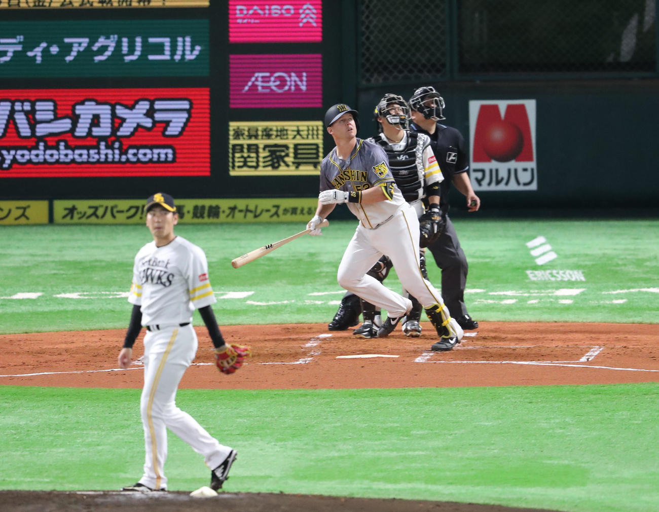 サンズは左越えに本塁打を放つ（撮影・梅根麻紀）