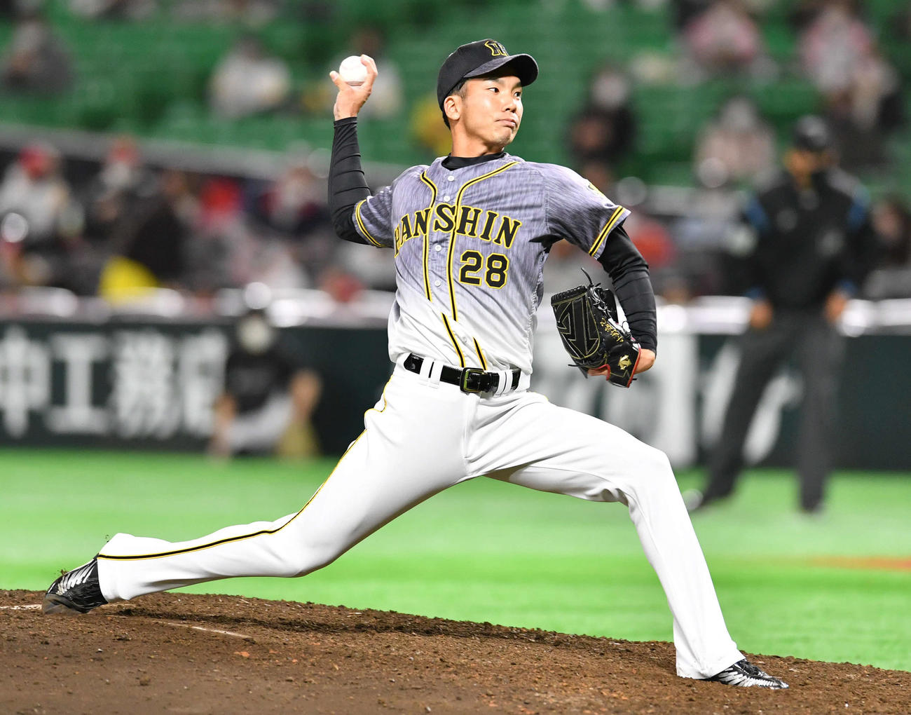 ソフトバンク対阪神　9回裏を無失点に抑えた小野（撮影・岩下翔太）
