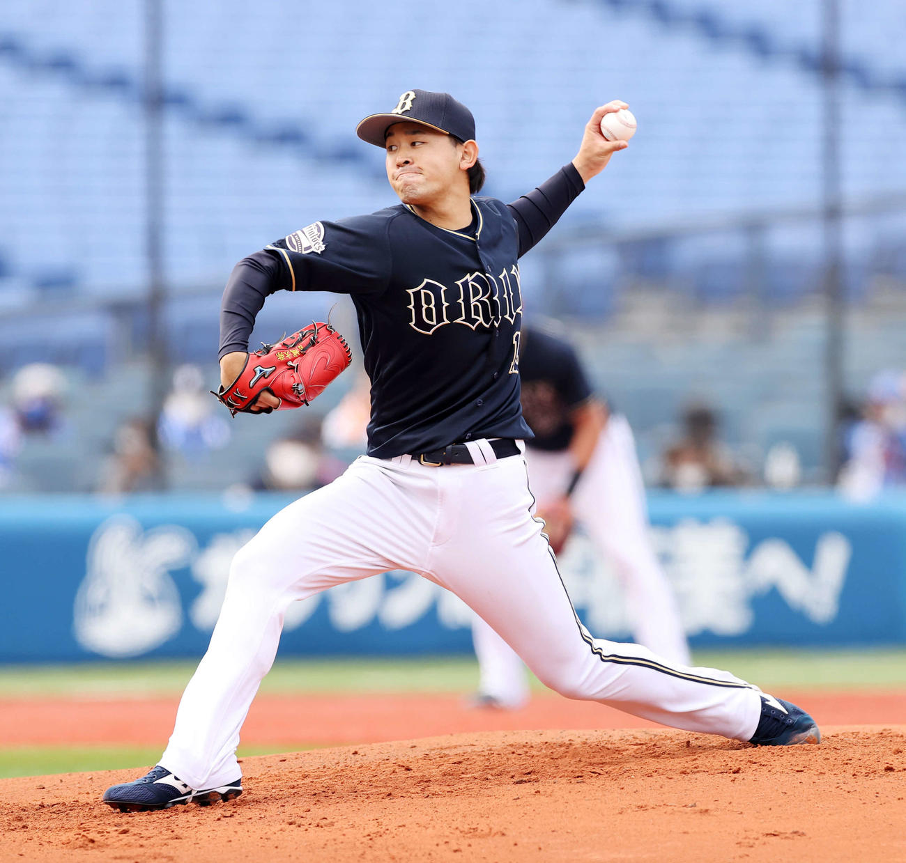 DeNA対オリックス　先発し力投するオリックス宮城（撮影・鈴木正人）