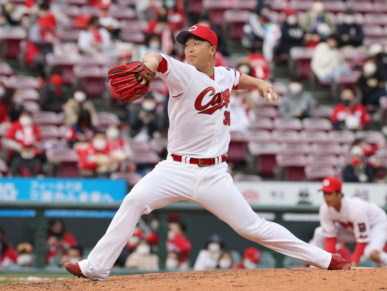 広島対ヤクルト　最後を締めた塹江（撮影・加藤孝規）