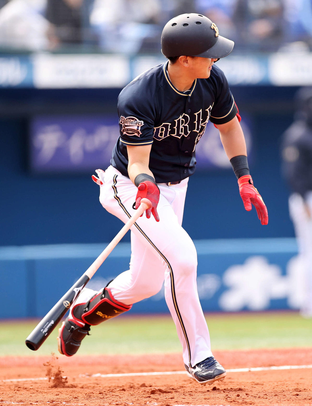 DeNA対オリックス　2回表オリックス2死満塁、紅林は中前適時打を放つ（撮影・鈴木正人）