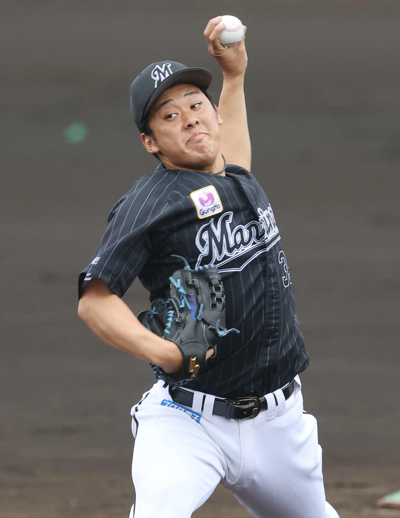 ロッテ鈴木（2月25日撮影）