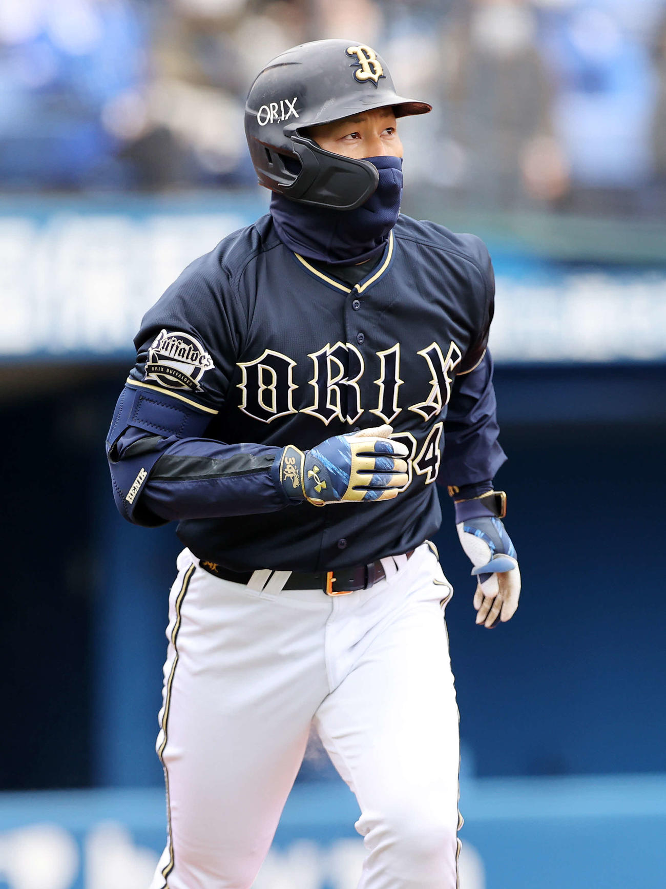 DeNA対オリックス　1回表オリックス1死、吉田正は右越え本塁打を放つ（撮影・鈴木正人）