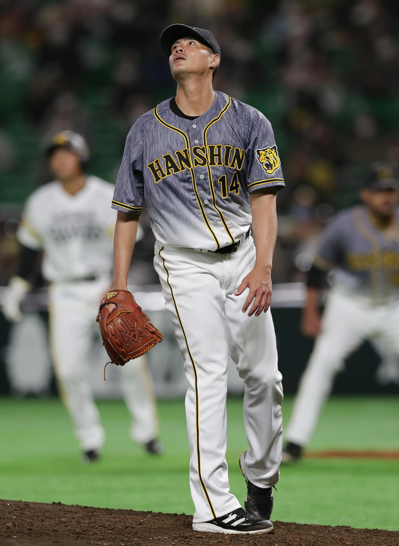 阪神チェンはソフトバンク甲斐に満塁本塁打を浴びる（撮影・前田充）