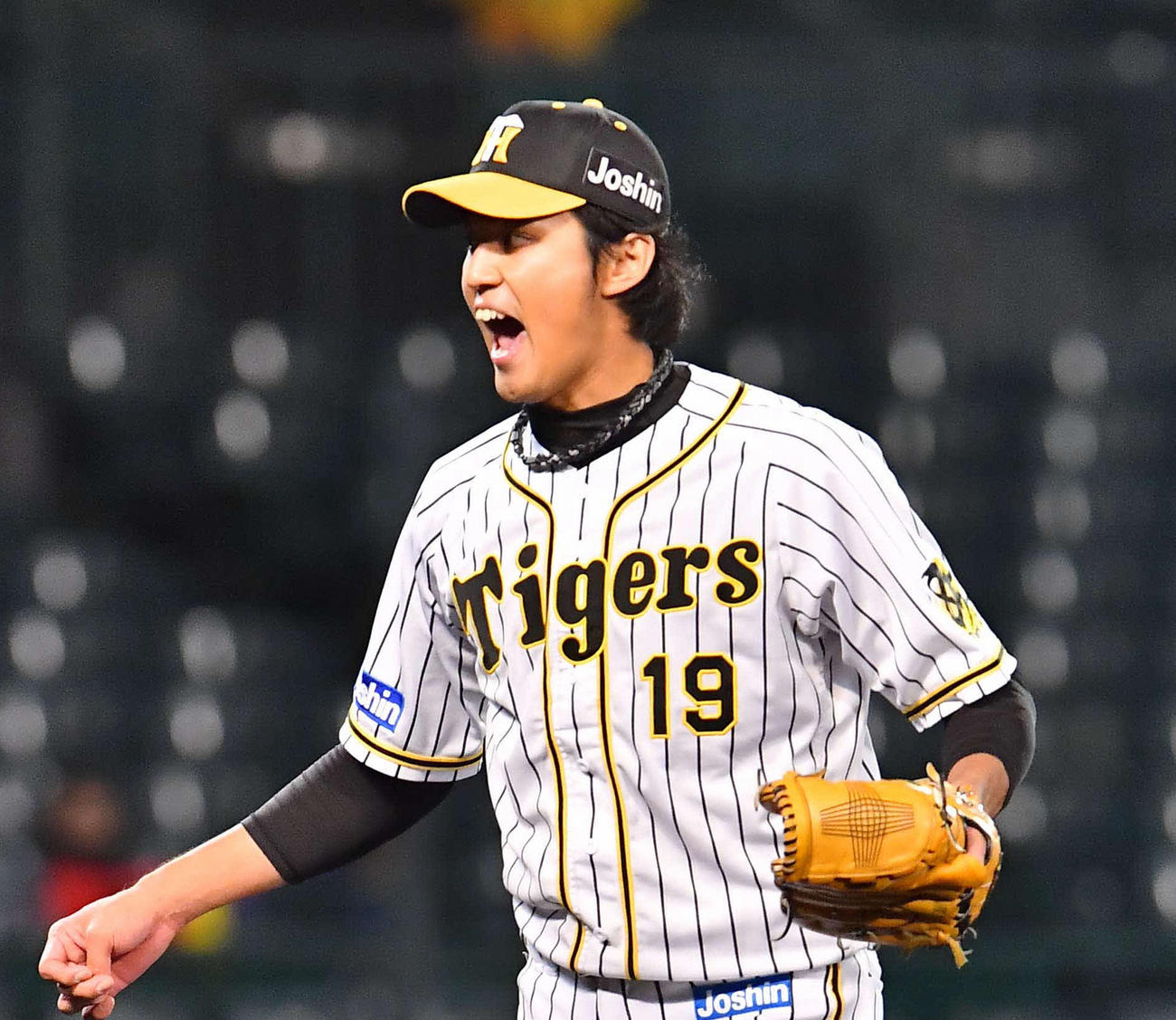 雄たけびをあげる阪神藤浪晋太郎（2020年11月4日撮影）
