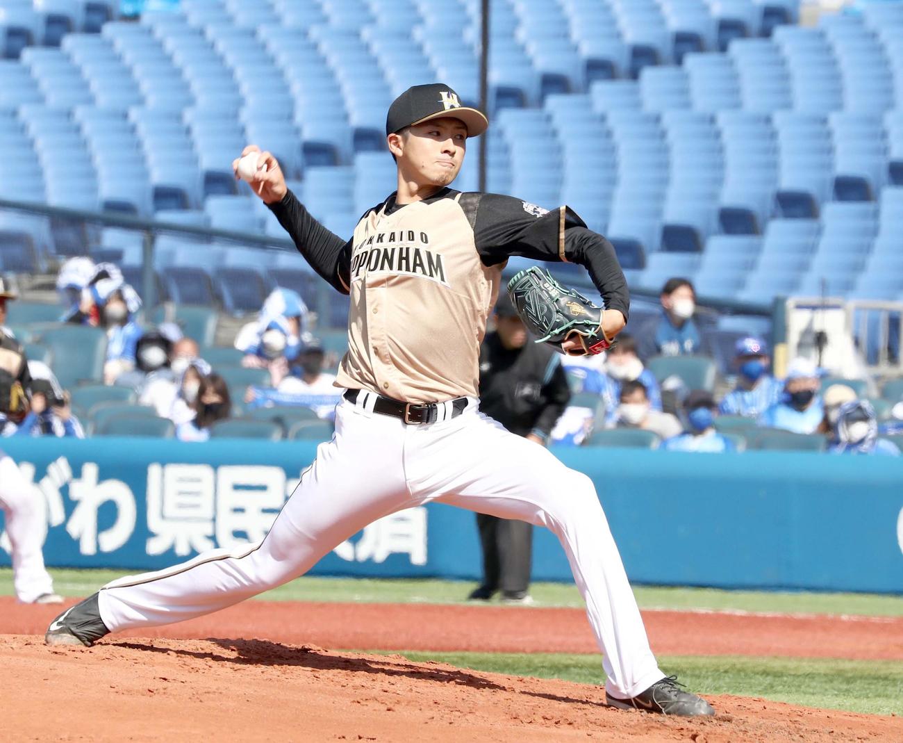 DeNA対日本ハム　日本ハム先発の上沢（撮影・黒川智章）