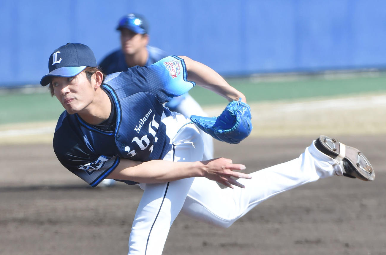 中日対西武　2回裏、力投する西武先発の今井達也（撮影・森本幸一）
