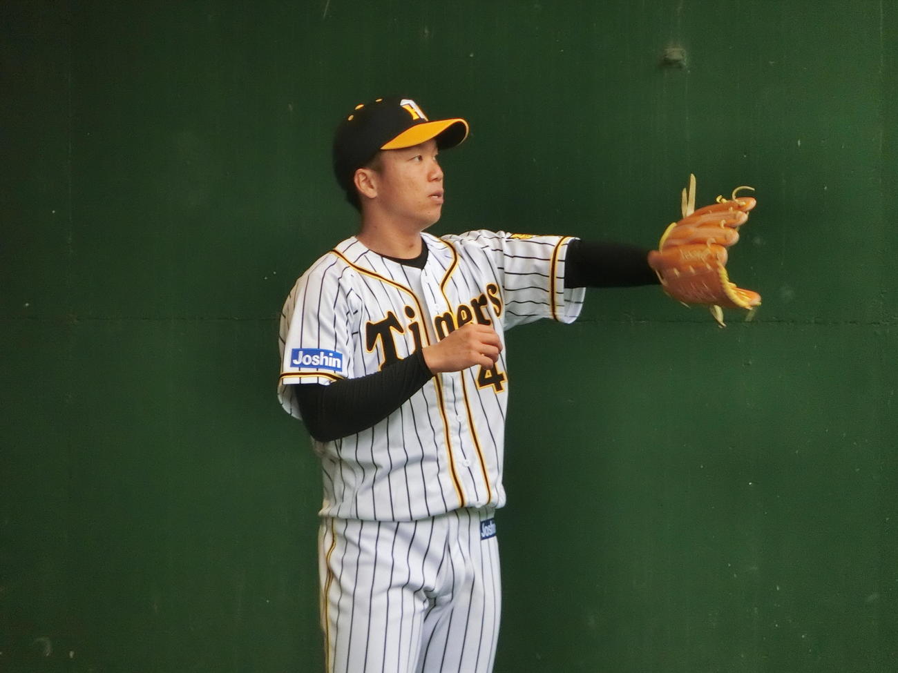 阪神ドラフト5位の村上（2021年2月1日撮影）