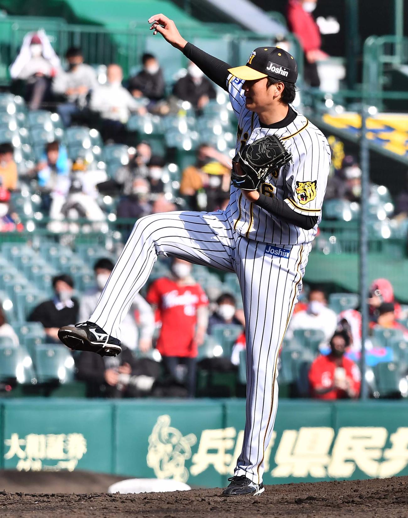 阪神対広島　阪神2番手の小林慶祐（撮影・上田博志）