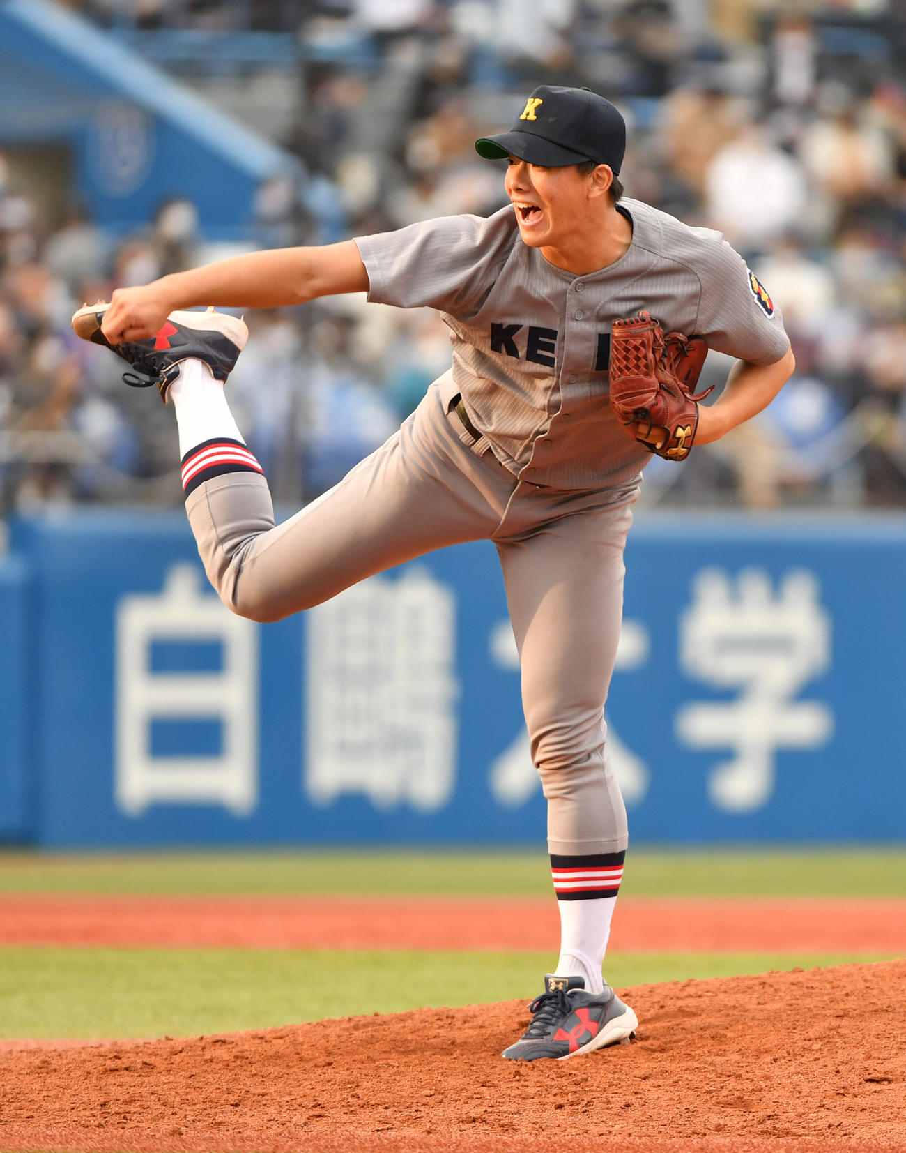 慶大4年の早大戦で救援登板