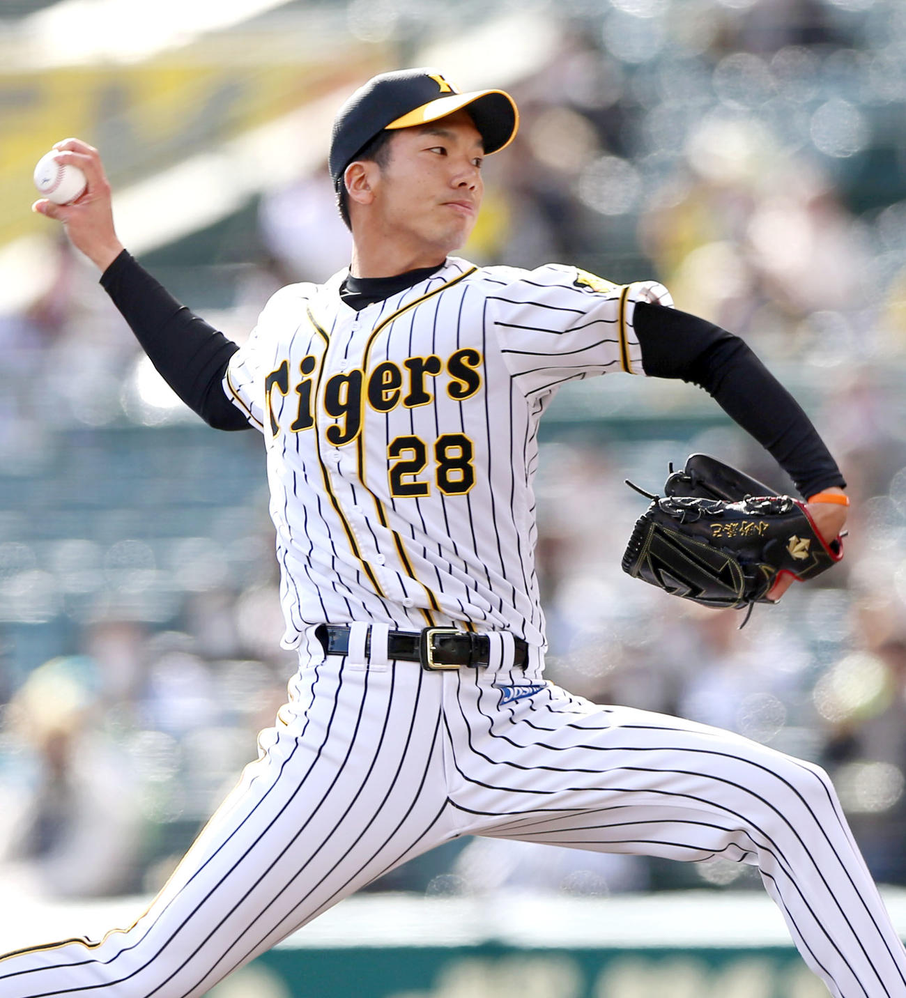 阪神対西武　7回、阪神2番手で登板の小野泰己（撮影・上山淳一）