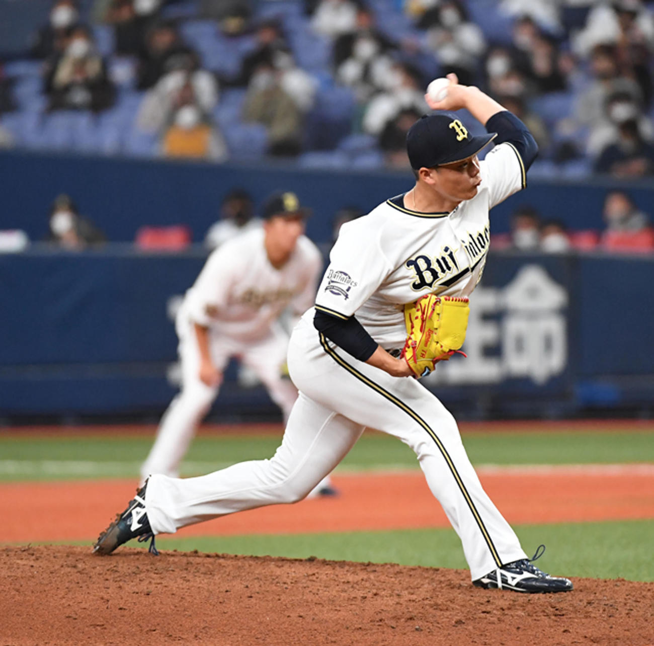 オリックス対西武　オリックス7番手の富山（撮影・前岡正明）