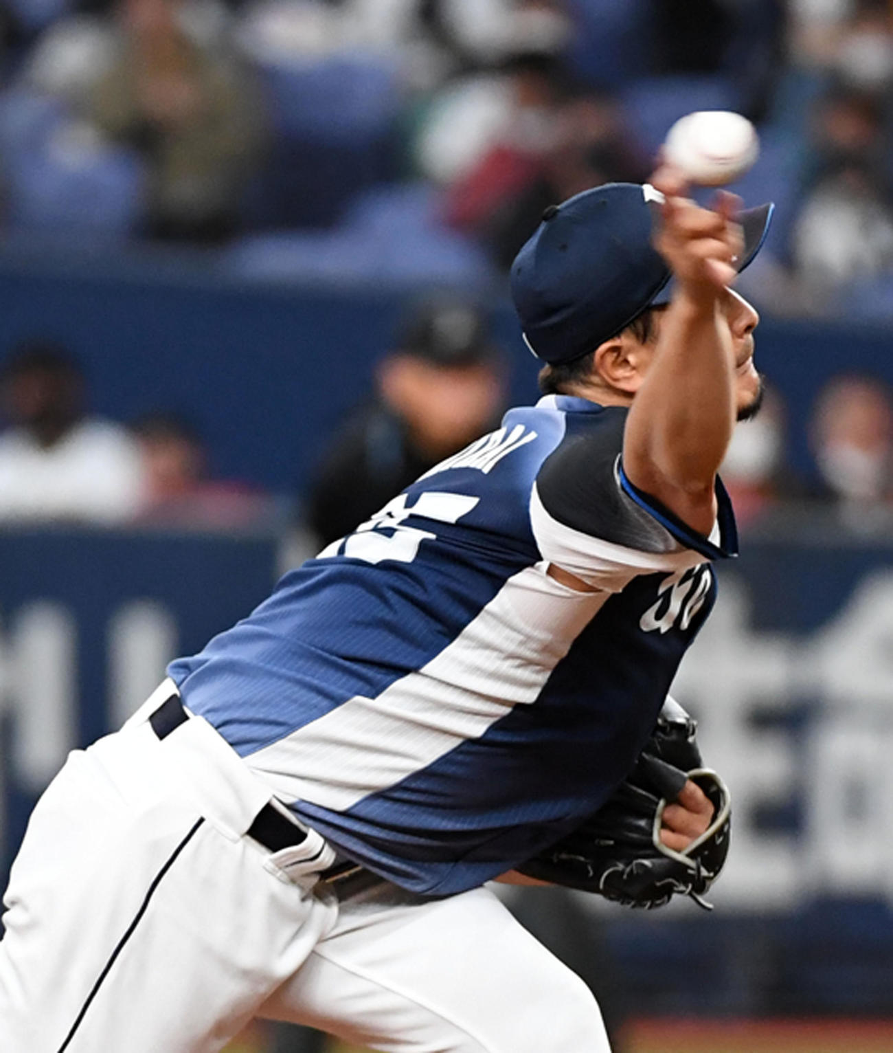 オリックス対西武　西武先発の平井（撮影・前岡正明）
