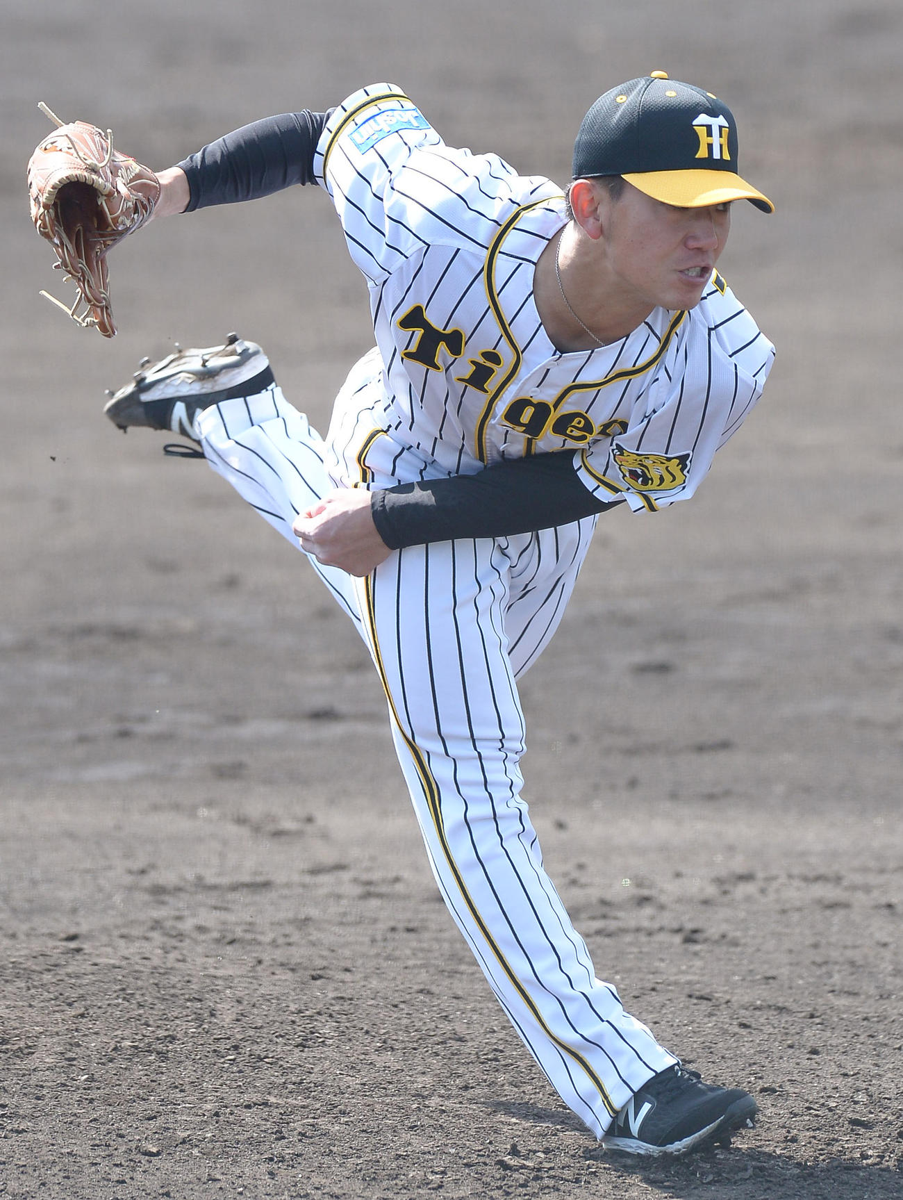 教育リーグの広島戦に先発し、無失点に抑えた伊藤将（代表撮影）
