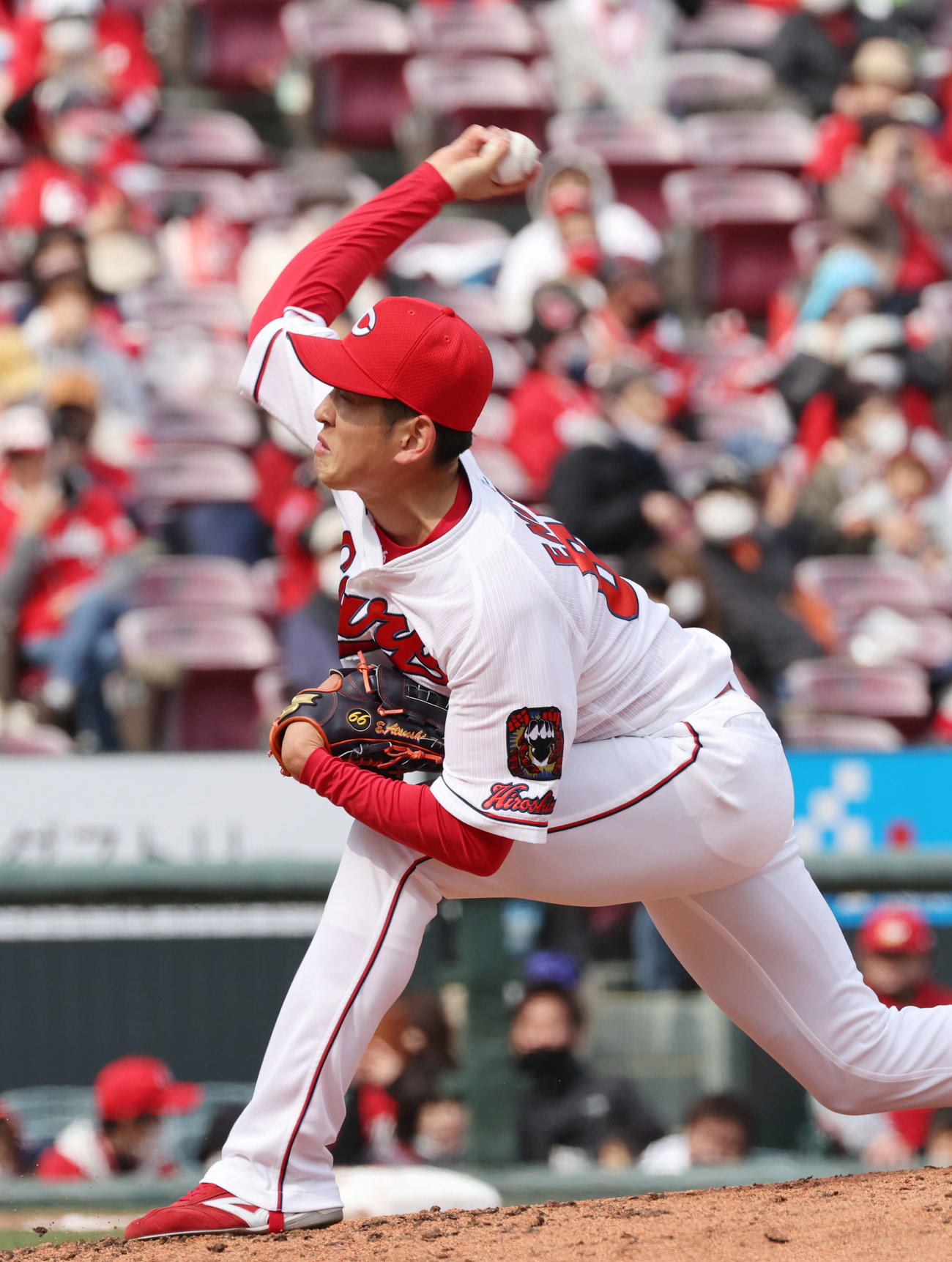 プロ野球広島対日本ハム　6回表日本ハム、広島2番手の遠藤（撮影・加藤孝規）