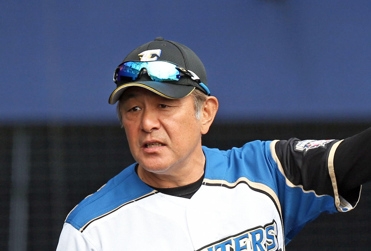 日本ハム荒木大輔コーチ（2020年2月20日撮影）