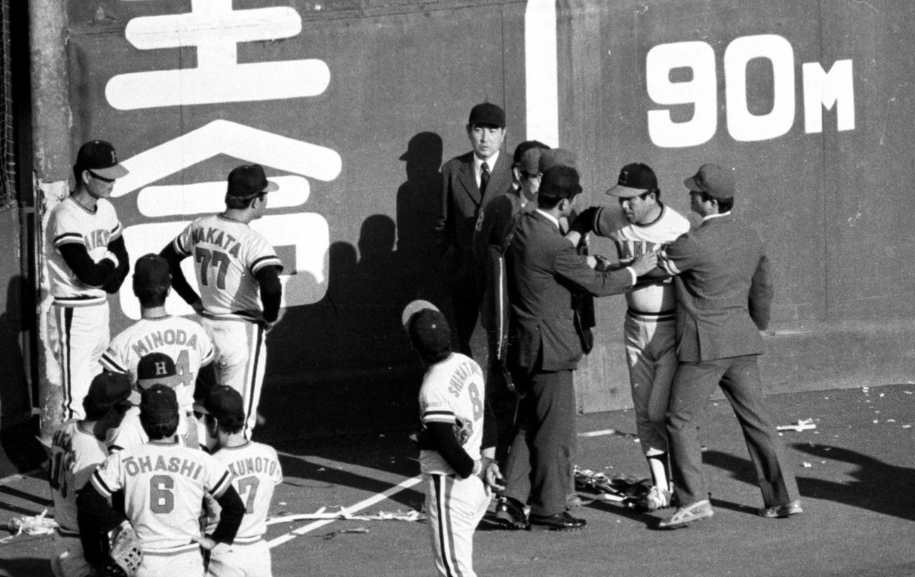 オリックスブレーブス　復刻ユニ　30　上田利治監督　＃阪急 Yahoo!オークション - 希少 当時物 1976年 阪急ブレーブス 公式戦ポス