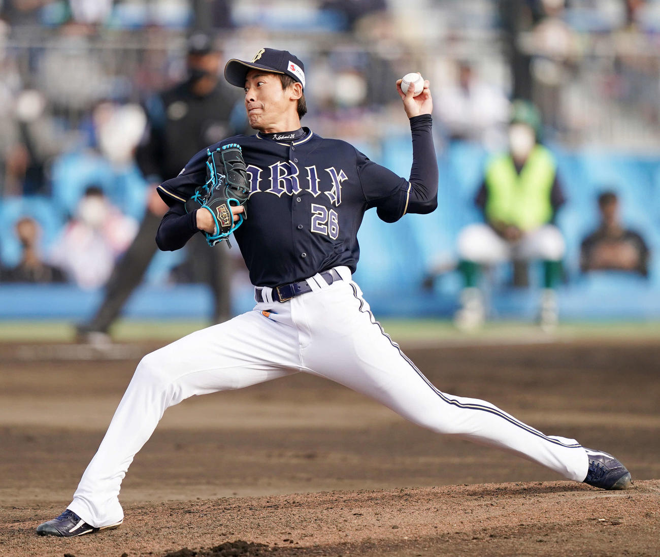 楽天対オリックス　オリックス4番手の能見（撮影・江口和貴）