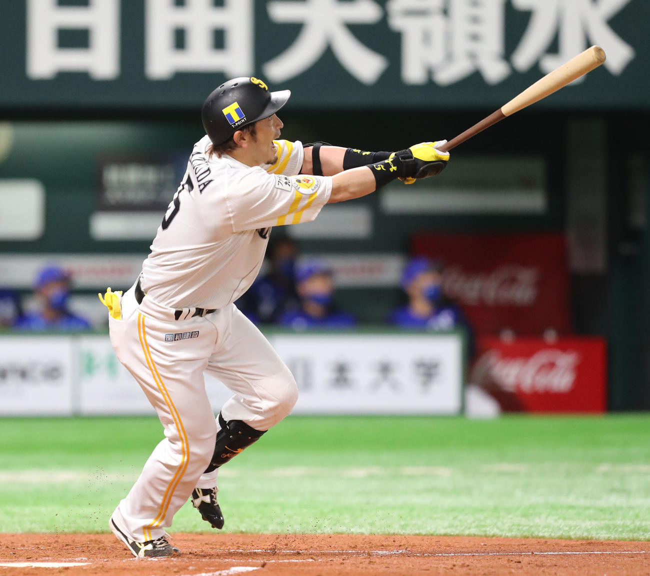 ソフトバンク対DeNA　3回裏ソフトバンク無死、松田は左越えに先制本塁打を放つ（撮影・梅根麻紀）