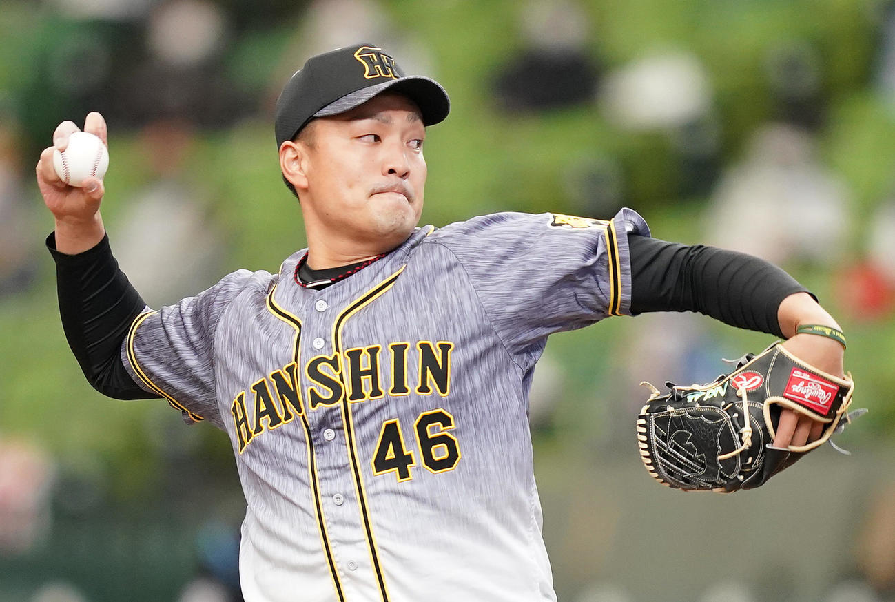 阪神対西武　先発し力投する阪神秋山（撮影・菅敏）