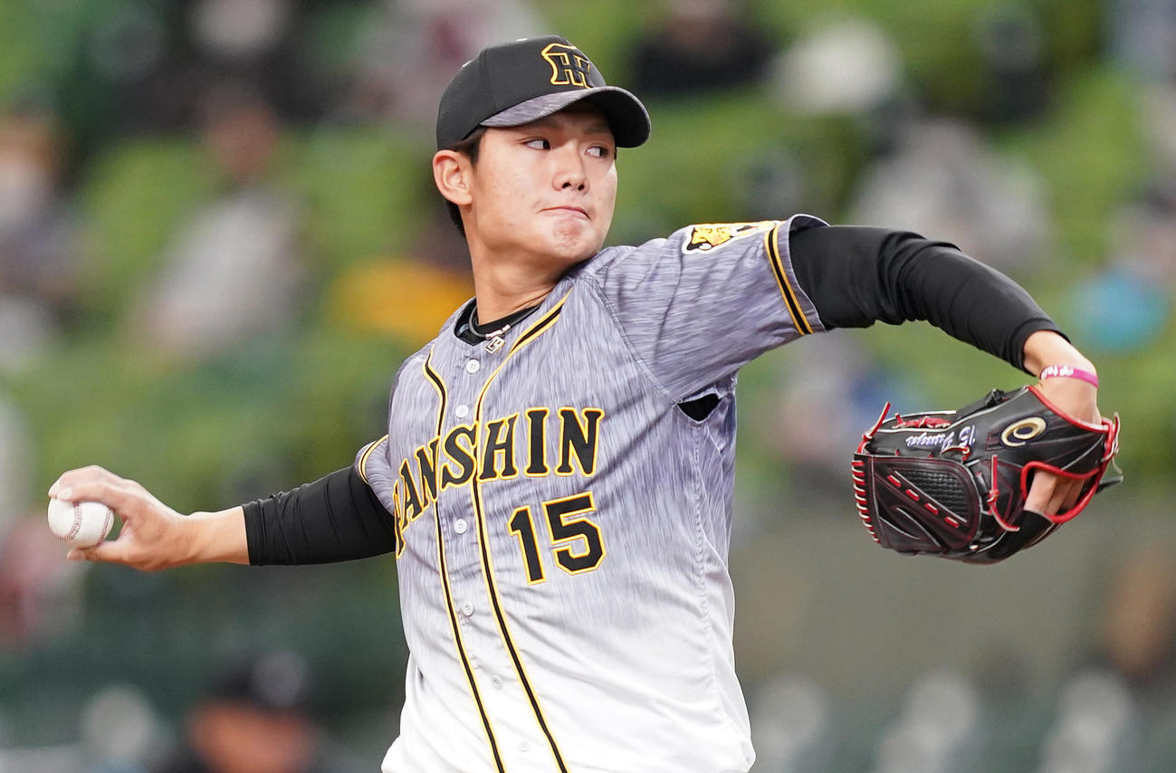 西武対阪神　6回から登板した阪神西純（撮影・菅敏）