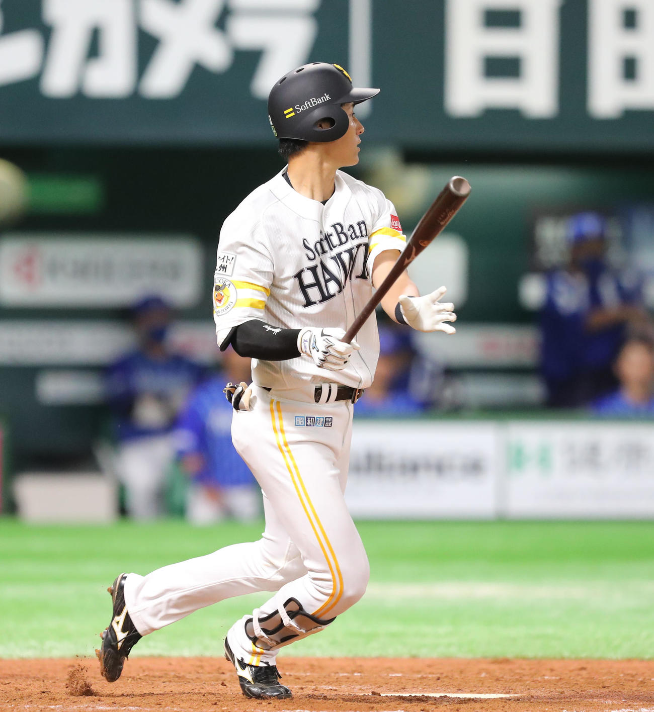 ソフトバンク対DeNA　9回裏ソフトバンク2死一、二塁、上林はサヨナラとなる左越え適時二塁打を放つ（撮影・梅根麻紀）