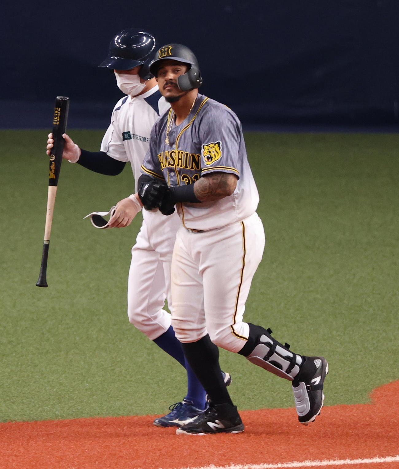オリックス対阪神　7回表阪神2死一塁、4打席連続で四球を選ぶジェフリー・マルテ（撮影・清水貴仁）