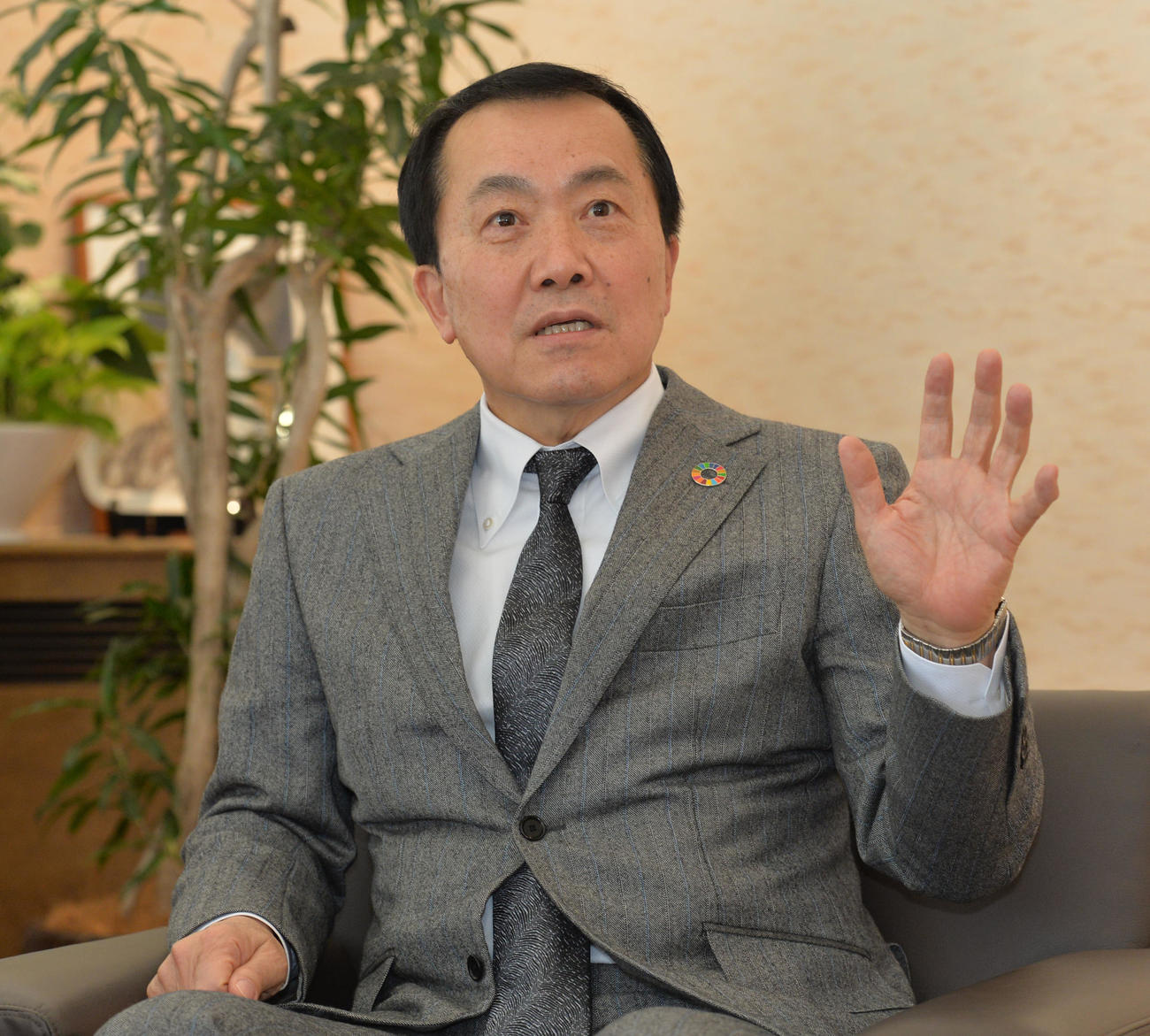 上田利治氏について語る宝塚歌劇団の小川友次理事長