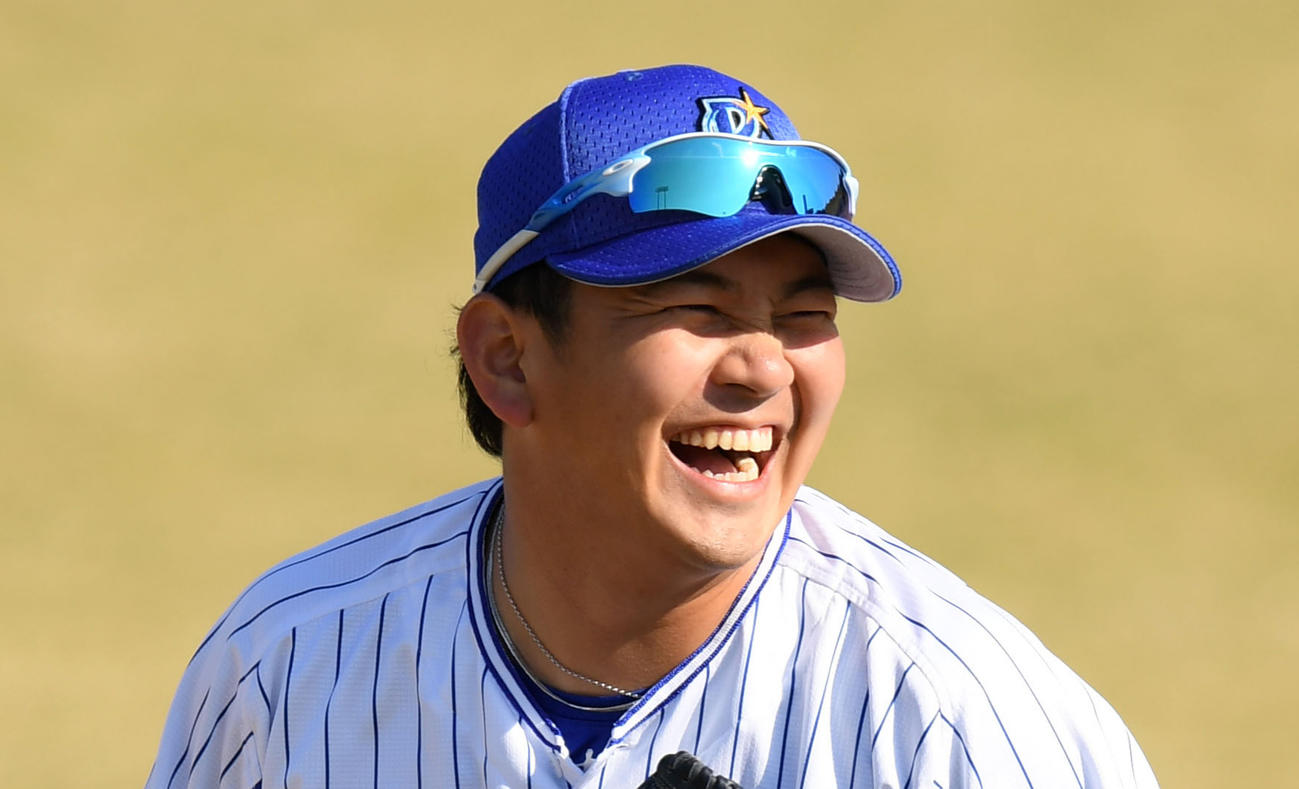 DeNA山崎（21年2月撮影）