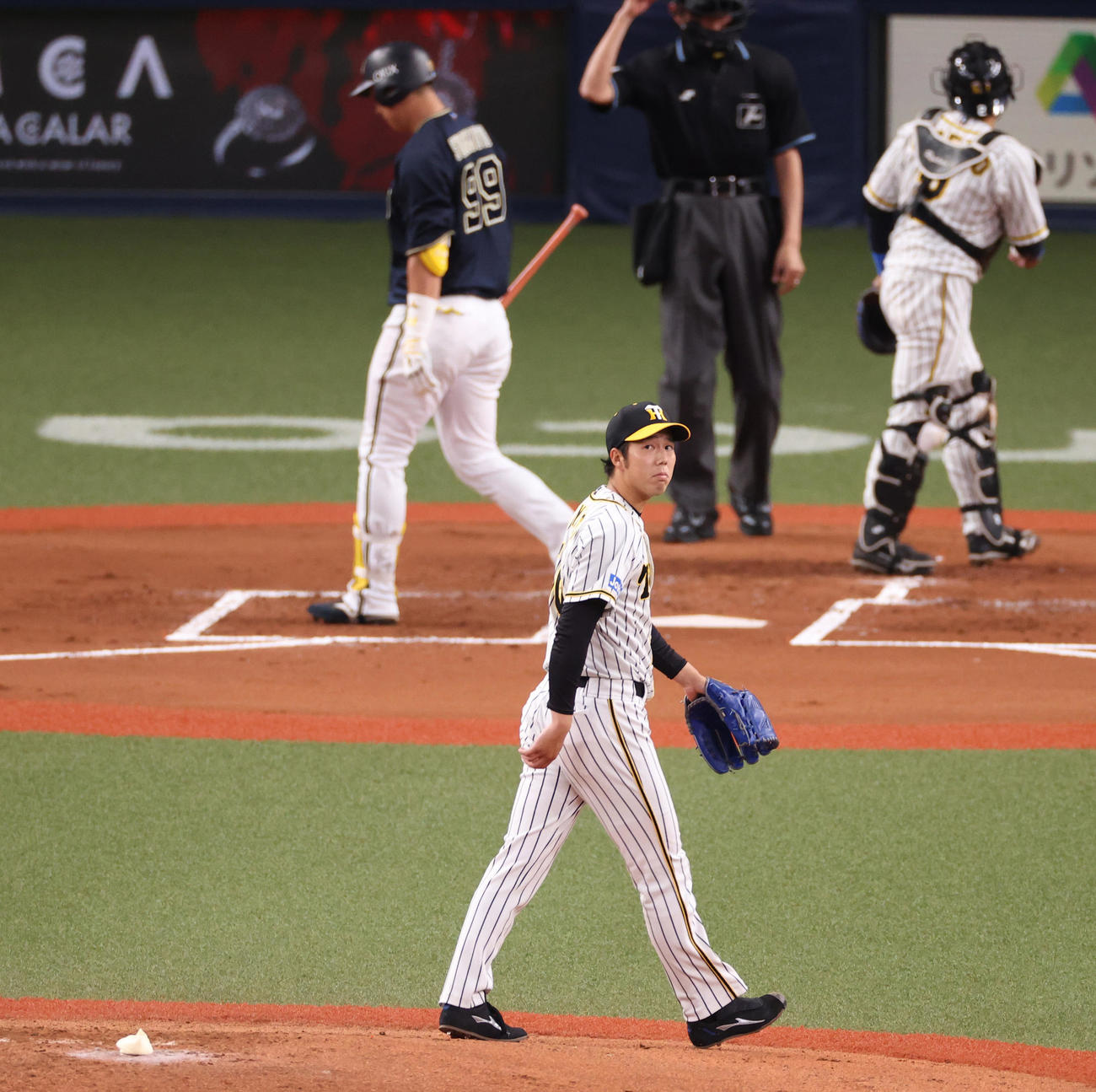 阪神対オリックス　2回表オリックス2死、杉本裕太郎を空振り三振に切る青柳晃洋（撮影・清水貴仁）