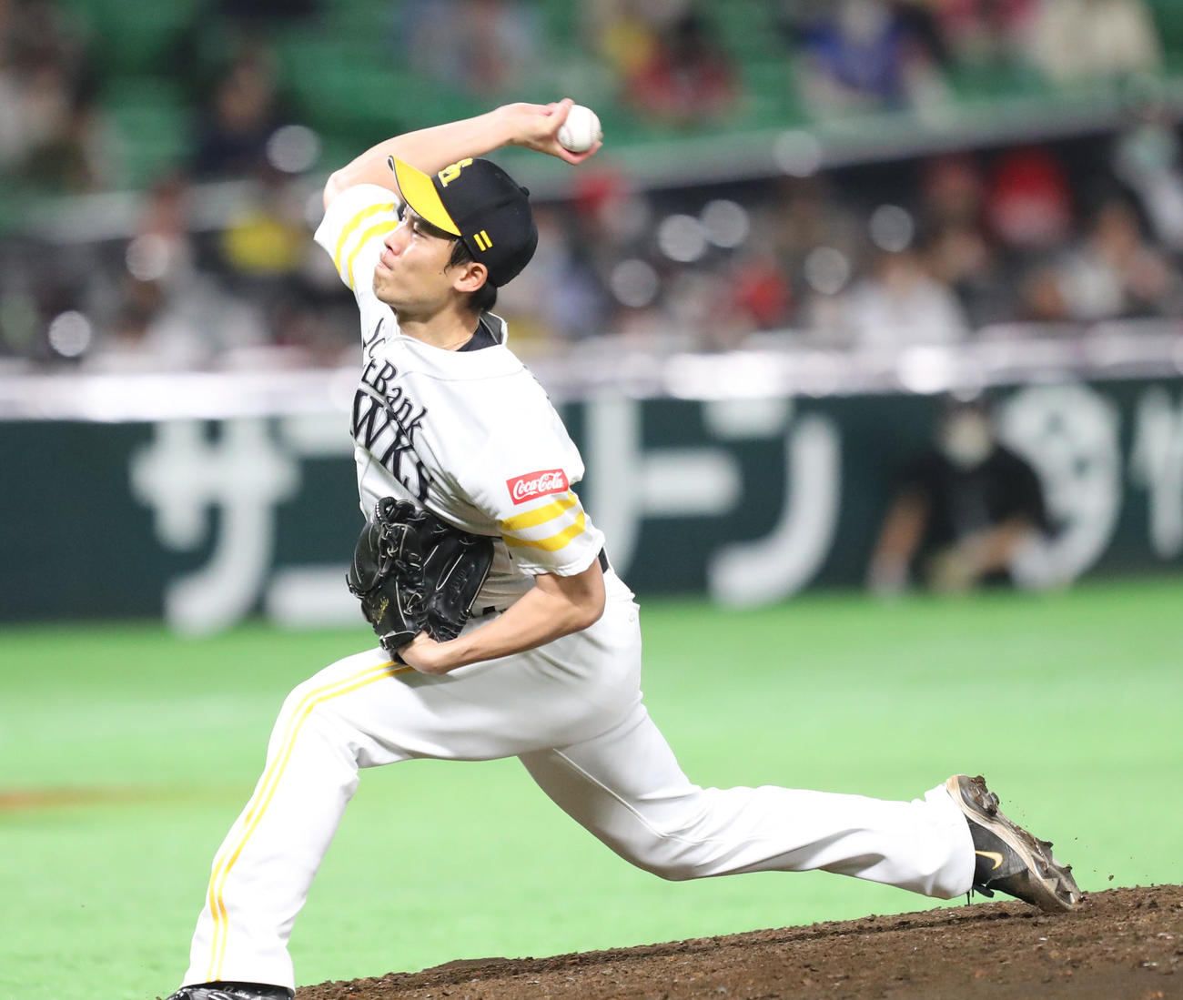 ソフトバンク対広島　8回に登板した岩崎翔（撮影・梅根麻紀）