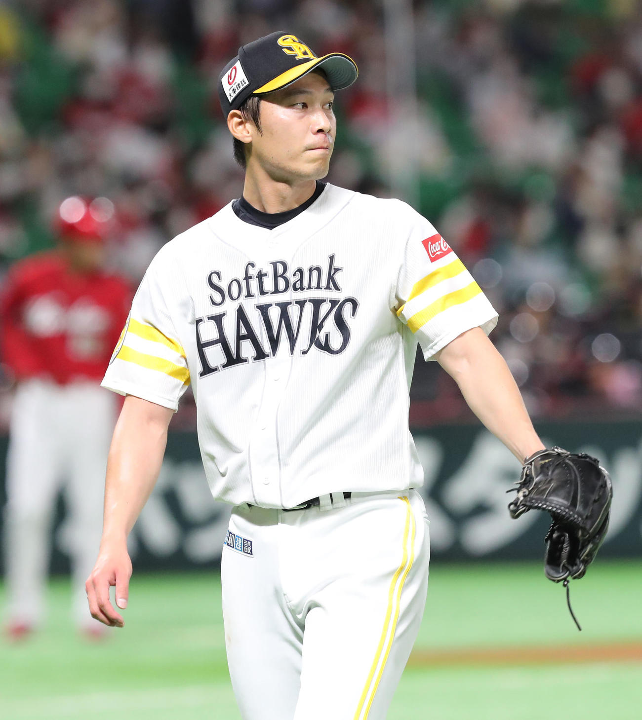 ソフトバンク対広島　8回に登板した岩崎翔は無安打と好投、ベンチに引きあげる（撮影・梅根麻紀）