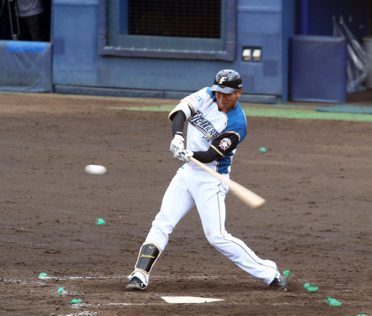4回、左中間2点二塁打を放った日本ハム古川（撮影・田中彩友美）