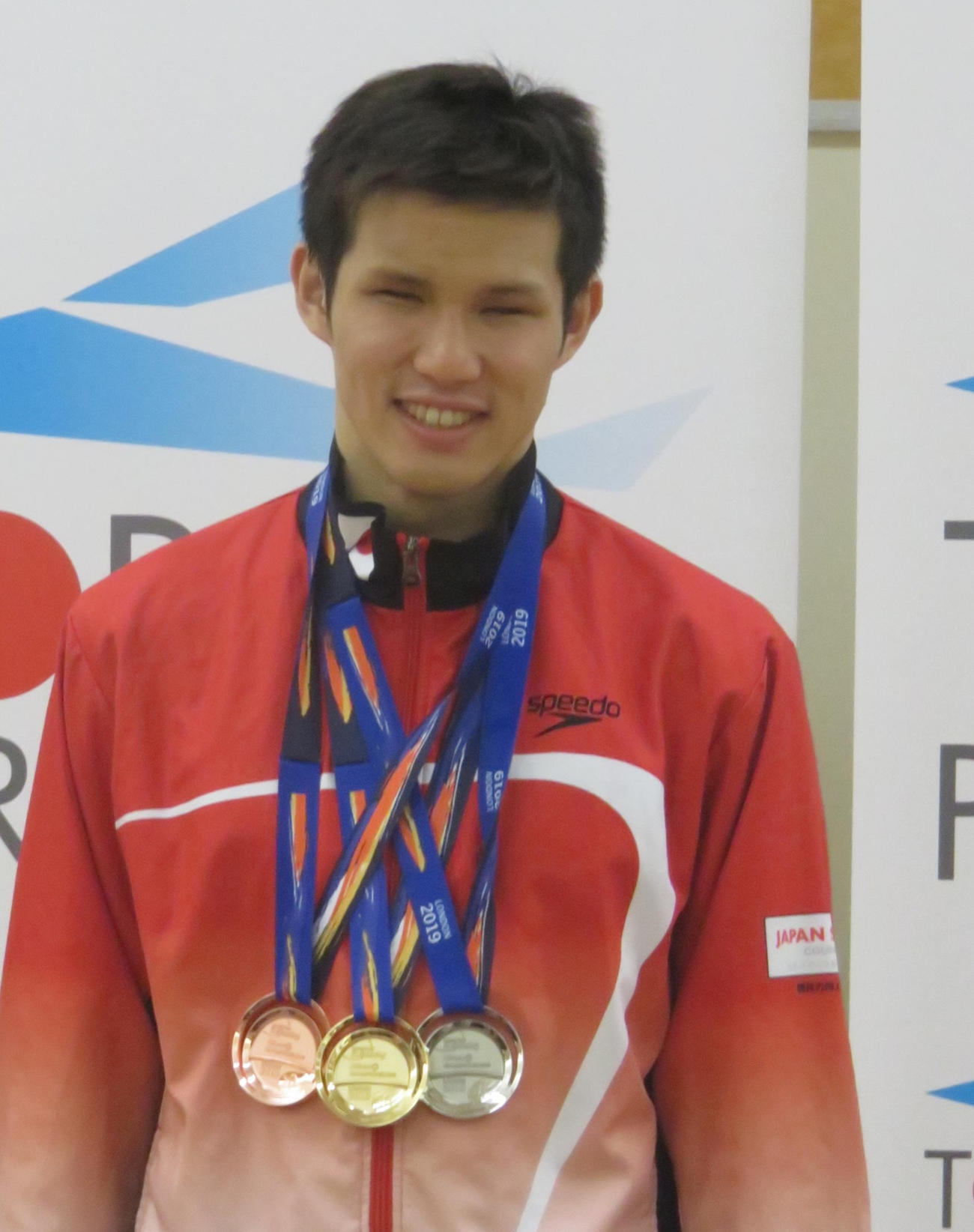 巨人－DeNAの開幕戦で始球式を務める木村敬一＝2019年9月20日