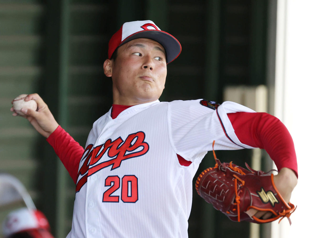 広島ドラフト1位の栗林（2021年2月6日撮影）