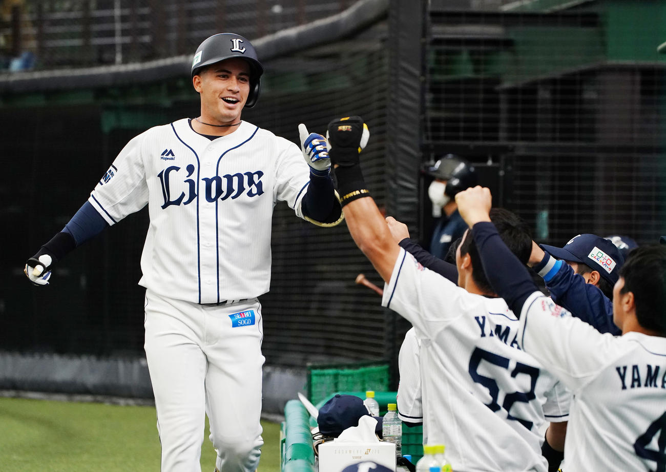 西武ブランドン（左端）（2021年3月17日撮影）