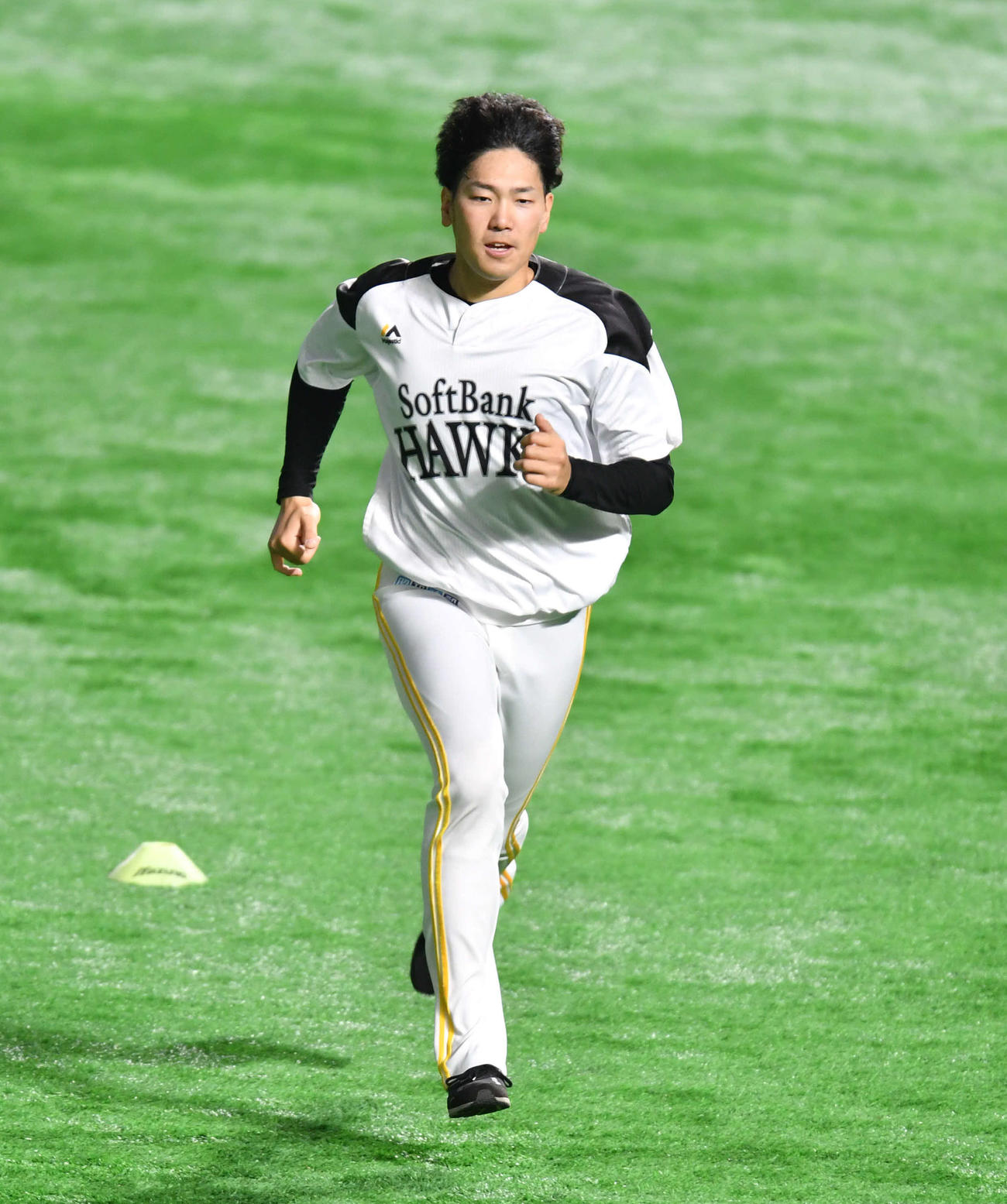 走り込みを行う石川柊太（撮影・岩下翔太）