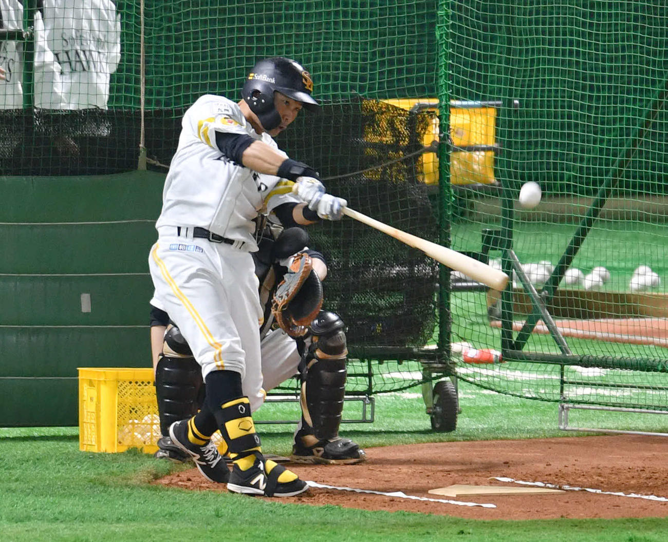 フリー打撃を行う中村晃（撮影・岩下翔太）