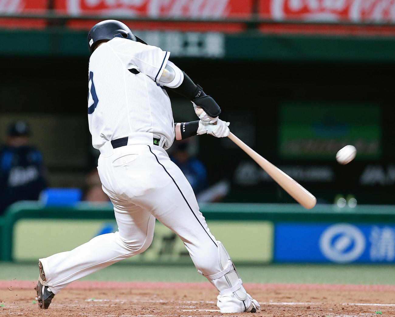 西武対オリックス　3回裏西武1死、森は右越えソロ本塁打を放つ（撮影・浅見桂子）