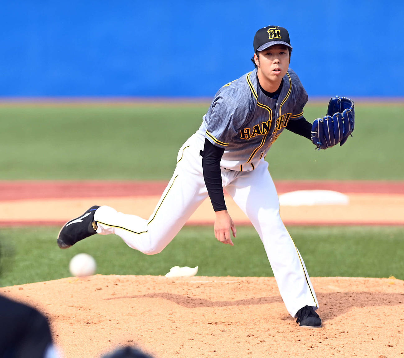 阪神の先発青柳（撮影・ たえ 見朱実）