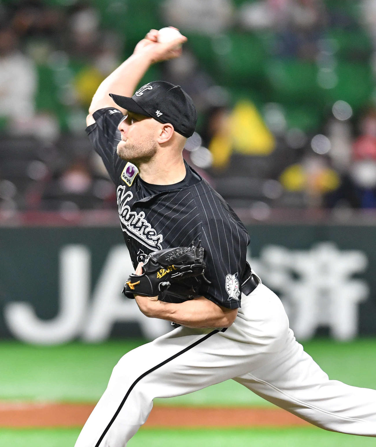 ソフトバンク対ロッテ　8回裏、ロッテ3番手で登板したハーマン（撮影・岩下翔太）