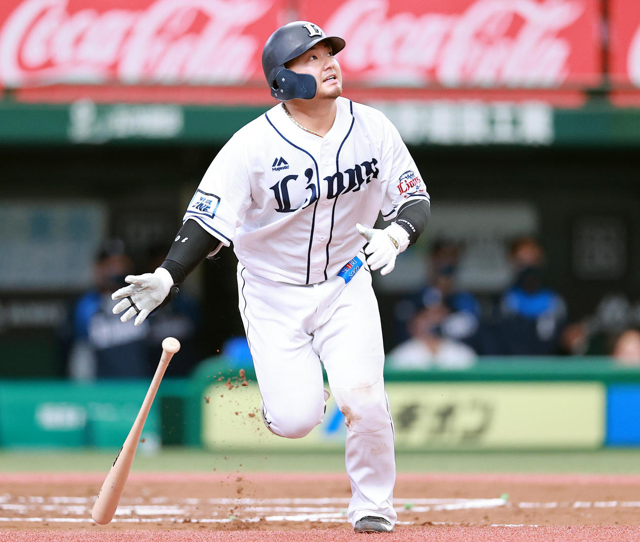 西武対オリックス　1回裏西武1死二塁、森は右越え2点本塁打を放つ（撮影・浅見桂子）