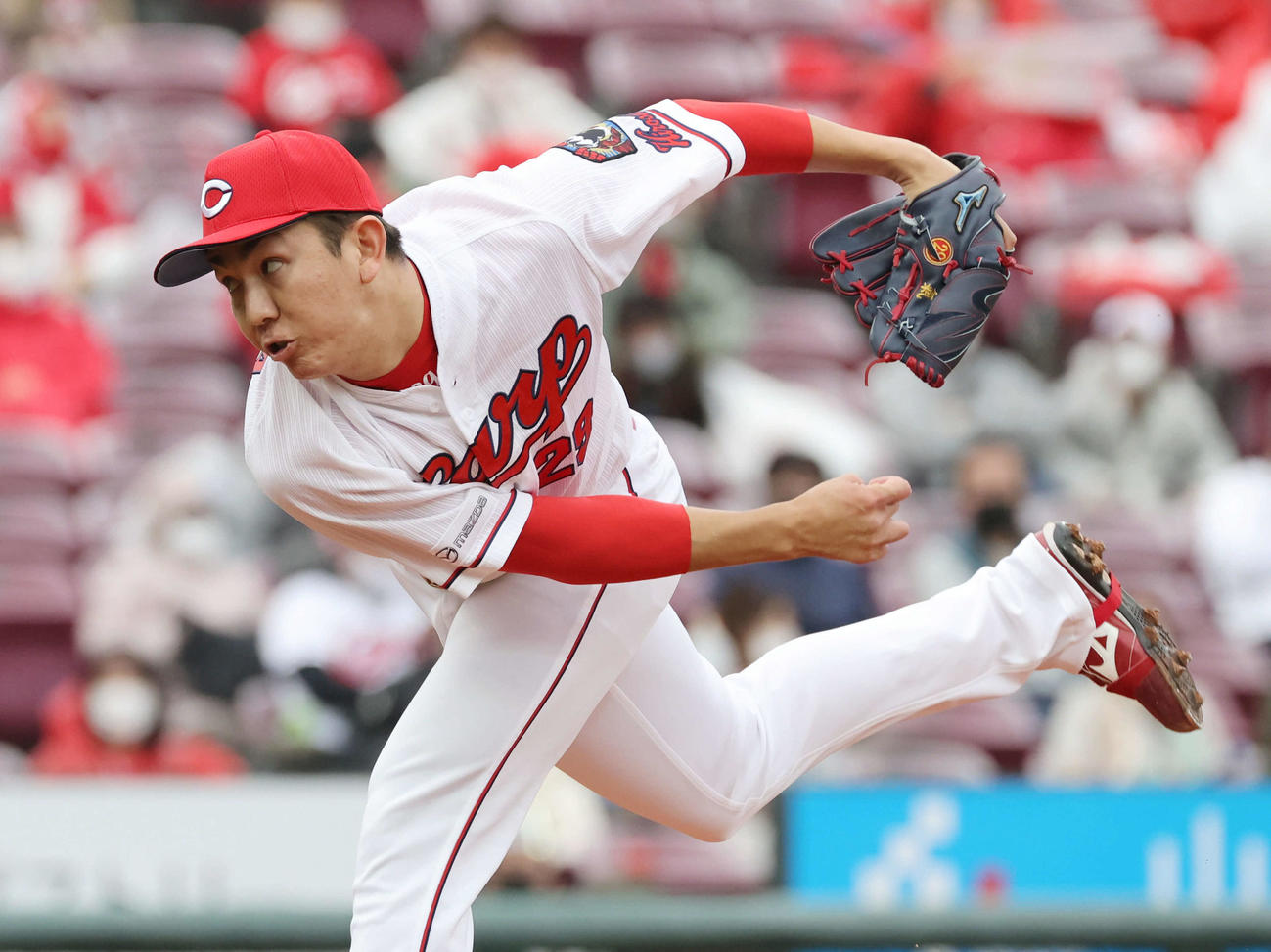 プロ野球広島対中日　8回表中日、広島三番手のケムナ（撮影・加藤孝規）
