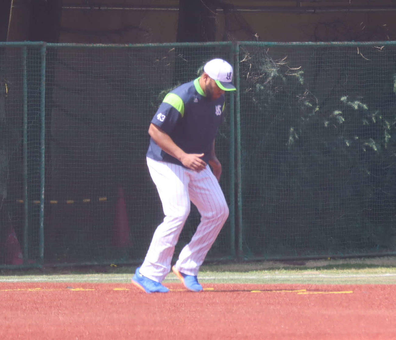 今季初登板を翌日に控え、調整するヤクルトスアレス投手